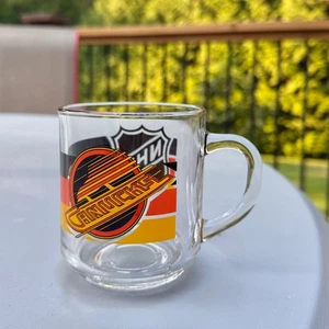 Vintage 1991 VANCOUVER CANUCKS Glass Mug NHL Hockey USA Flaming Skate COLLECTOR - Bild 1 von 4