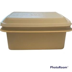 Tupperware almond color - Picture 1 of 6