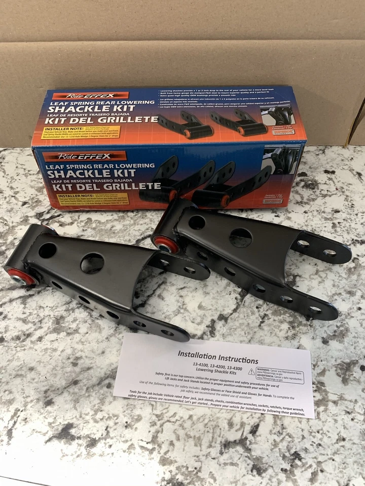 SUPERIOR 13-4100 Rear Lower Shackle Kit, 2" Drop, 2.5" Leaf Spring, 3.0" Shackle - Image 1 of 4