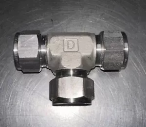 3/4 Tube 316ss Union Tee Fitting D-Lok DLUT-12-316, Swagelok Ref. SS-1210-3 - Picture 1 of 2
