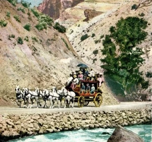 Tarjeta postal vintage de entrenador de caballos de diligencia Gardiner River Canyon Yellowstone 1905 - Imagen 1 de 3