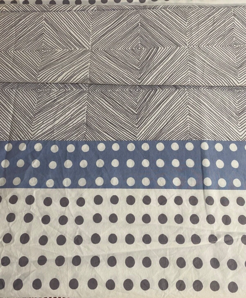 Пододеяльник Crate and Barrel Genevieve Bennett Full Queen 92X96 серый синий белый - Изображение 1 из 4