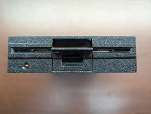 Mitsubishi M4853-112U 720K 5.25" Floppy Drive From Tandy / TRS-80 Model 2000 - Afbeelding 1 van 7