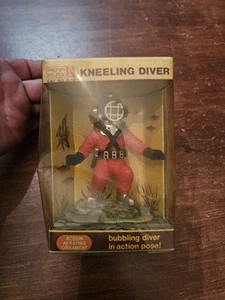 VTG Penn Plax 1970s Kneeling Diver Bubbling Diver Aquarium Fish Tank NEW - Picture 1 of 10
