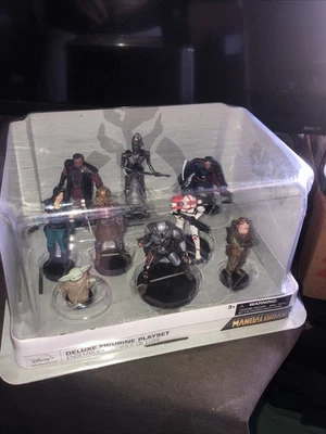 Игровой набор из 9 фигурок Disney Star Wars The Mandalorian Deluxe - Изображение 1 из 4