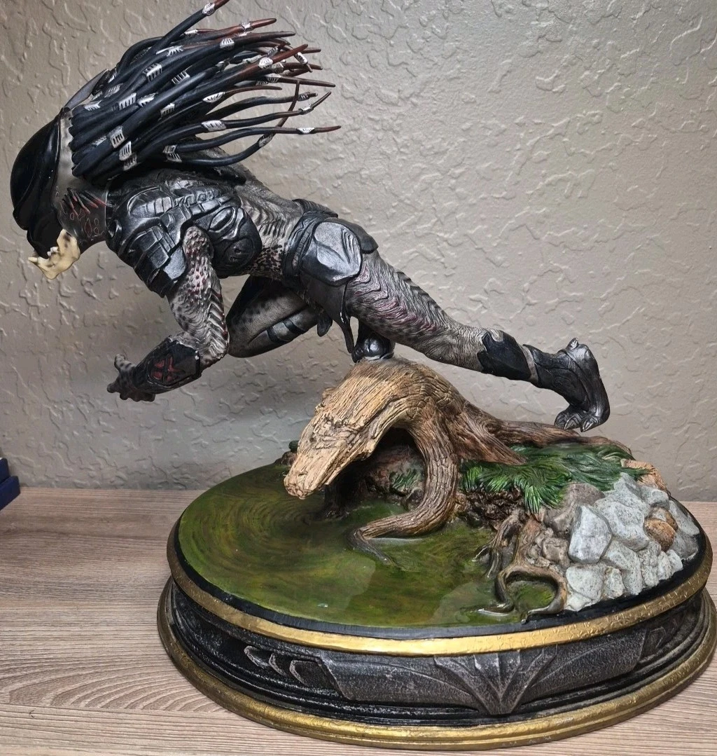 铁血战士收藏品| eBay