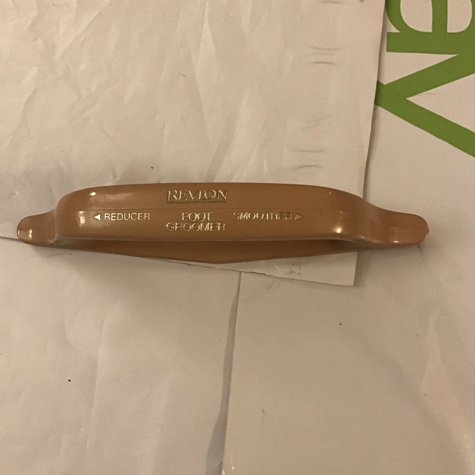 Afeitadora de pies Revlon vintage *RARA** *Nunca usada-NUEVA SIN ETIQUETAS AÑOS 70’s Foto 1 de 2