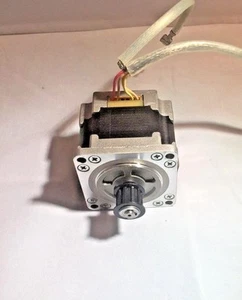 MOTOR PASO A PASO COMPLETO PARA AGFA CR 75/85 (CM+9514575501) (N0.128 Y 229) - Imagen 1 de 3