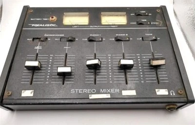 Mezclador estéreo realista 32-1100A sonido analógico portátil vintage sin probar Foto 1 de 3