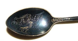 CUCHARA RECUERDO PLATA ESTERLINA ANTIGUA ART NOUVEAU ALVIN CORP ~ San Diego Cal 1907 - Imagen 1 de 8