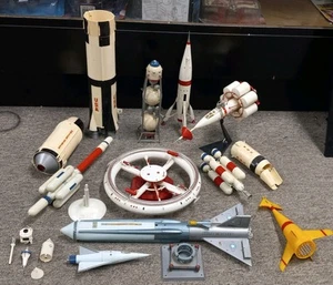 Big Lot Of Strombecker Walt Disney's Rocket Space Ships And More PLEASE SEE PICS - Picture 1 of 16