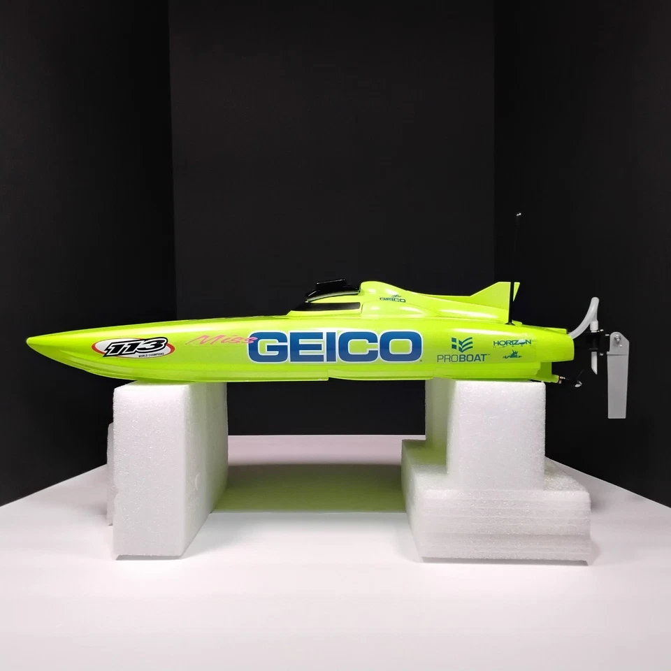Proboat Miss Geico #113 17" Catamaran PRB08019 RC Boat  (Tested, Working ) - Image 1 of 4