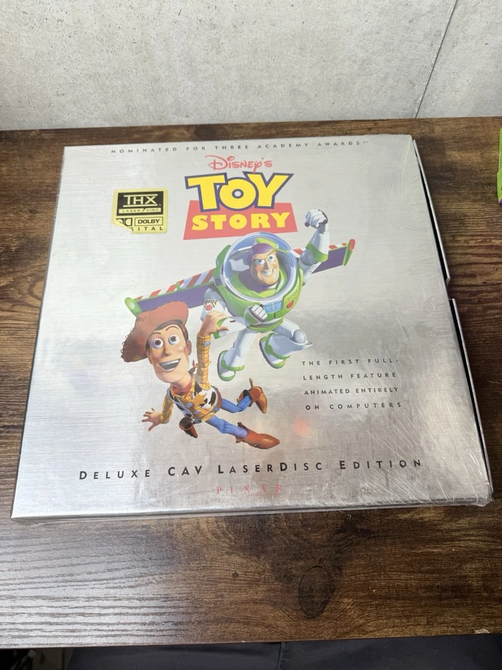TOY STORY Deluxe CAV Laserdisc Edition 4 Disc w/Commemorative 3D Artwork - Image 1 of 3