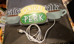 Insegna spettacolo TV Friends Central Perk LED luce neon USB decorazione parete appendere caffetteria - Foto 1 di 2