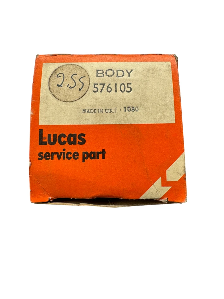 Резиновый корпус лампы NOS Lucas 576105 MGA Triumph Austin Healey - Изображение 1 из 4