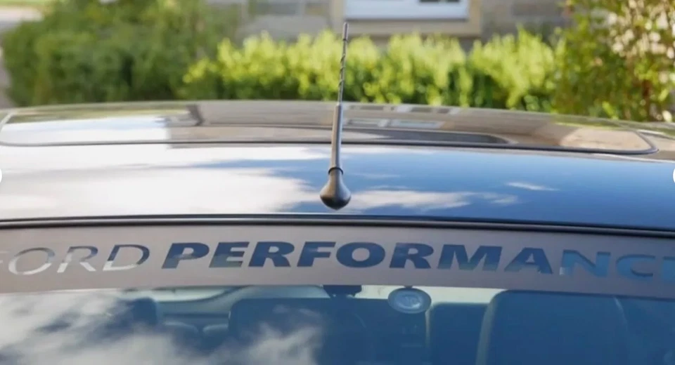 Adesivo banner para para-brisa Ford Focus Fiesta Mondeo Performance Graphics - Imagem 1 de 4