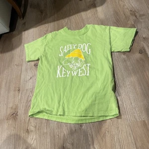 The Salty Dog Cafe Key West Youth Green Short Sleeved Cotton T-shirt Size Small - Picture 1 of 1