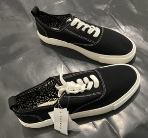 Mens TOPMAN ‘Scorch’ Lace Up Canvas Trainers/Plimsolls/Sneakers UK10 Black - Picture 1 of 9