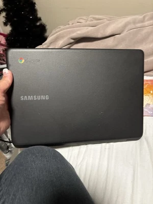 Chromebook Samsung Foto 1 de 3