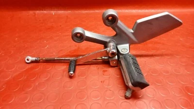 PEDANA PEDALINO LEVA ANTERIORE SINISTRO SYM SB 250 NI 2012 2013 2014 VEDI FOTO - Immagine 1 di 4