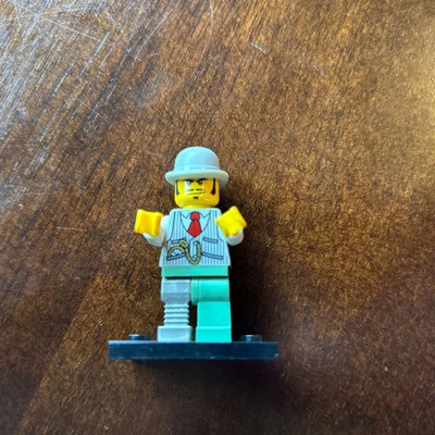 LEGO Monster Fighters Minifigura Doctor Rodney Rathbone Foto 1 de 4