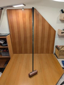 The Green Gorilla RIGHTY or LEFTY Putter Graphite 35" RH/LH - EUC - Picture 1 of 10