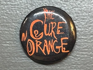 The Cure - En Naranja 1988 Promo Botón / Insignia / Pinback - Elektra / WEA Oficial - Imagen 1 de 10