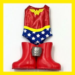 ❤️DC Toddlers Wonder Woman 15 pouces combinaison poupée, bottes et bracelet ensemble ❤️