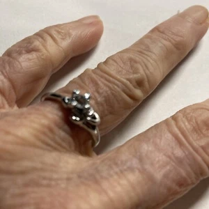 Anillo de circonita cúbica chapado en plata para mujer. Talla-6,5 - Imagen 1 de 2