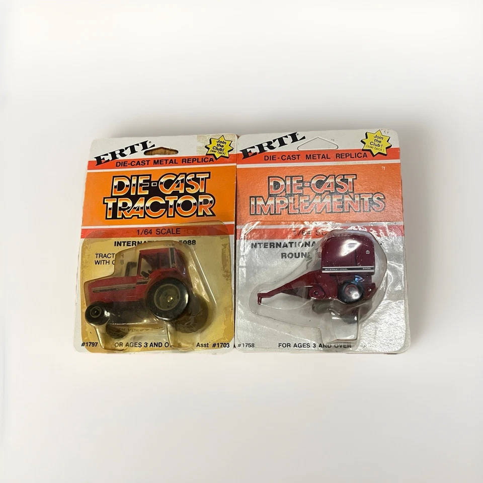 Tractor Ertl International 5088 1703 gris ruedas cosechadora bola redonda 1758 Foto 1 de 4