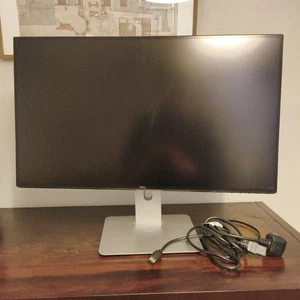 Grade B - Dell UltraSharp U2518D 25" QHD IPS LED Professional Monitor + Stand - Picture 1 of 15