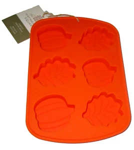 FALL CAKELET Silicone Baking Mold ~ LEAVES & PUMPKINS ~ 6 Cavities - Picture 1 of 2