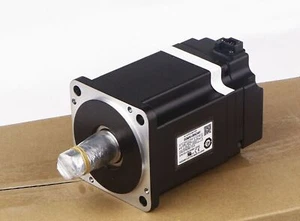 Nuevo servomotor YASKAWA SGMAV-08ADA61 - Imagen 1 de 3