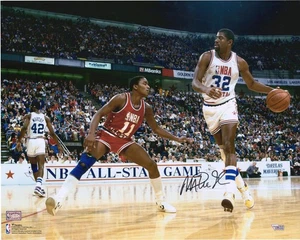 Magic Johnson Los Angeles Lakers Signed 16x20 vs. Isiah Thomas Photograph - Picture 1 of 1