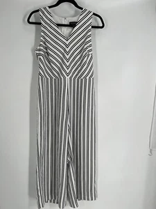 BANANA REPUBLIC women's jumpsuit crop romper sz 6 P white/black striped wide leg - Picture 1 of 12