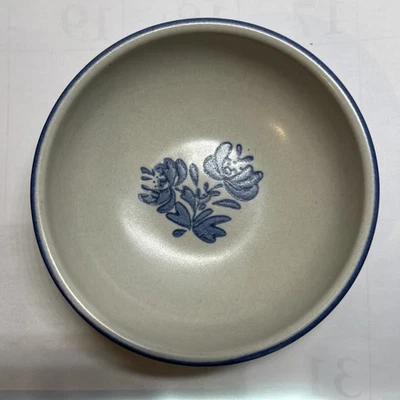 "Taza de gres Pfaltzgraff Yorktowne 4,75"" tazón de fruta/postre marca de castillo antiguo" Foto 1 de 3