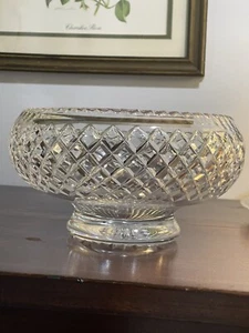Crystal 7 3/4” x 3 1/2” Diamond Pattern Low Heavy Clear Footed Bowl, Mint Cond. - Picture 1 of 7