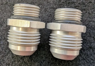 Adaptadores de enfriador de aceite Earl's 585108ERL Foto 1 de 2