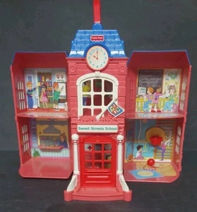 Fisher Price Sweet Streets School House Dollhouse 2002 - Picture 1 of 11