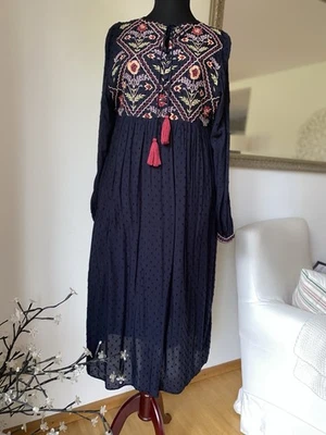Brandy Melville Kleid Tunika Stickerei Blumen Quasten Boho Blogger Gr M wie Neu - Bild 1 von 4