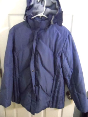 VTG Mixit Women's Detachable Hood Polyester Winter Jacket Zip & Snap Large - Image 1 of 4