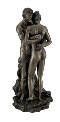 Estatua desnuda de pareja amorosa con acabado de bronce The Lovers Foto 1 de 3