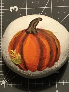 Roca pintada a mano otoño otoño piedras piedra arte roca hechos a mano regalos calabaza - Imagen 1 de 3