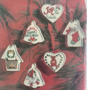Janlynn Christmas Counted Cross Stitch Cookie Cutter Ornaments Makes 6 - Picture 1 of 3