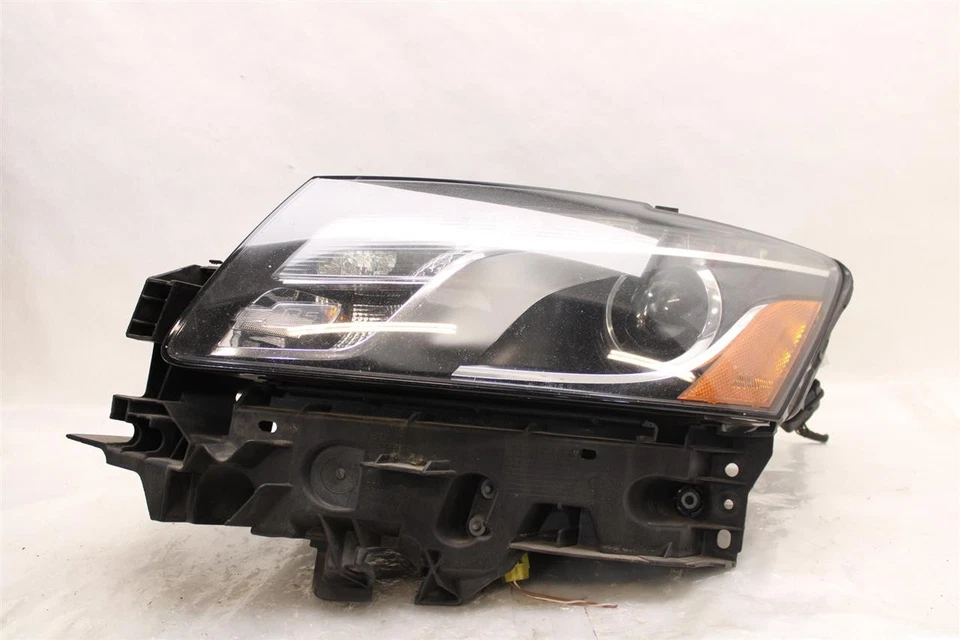 Used Left Headlight Assembly fits: 2010 Audi Q5 halogen Left Grade A - Изображение 1 из 4