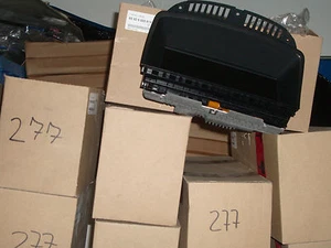65826923814 BMW Genuine 7 series E65 / E66  Bordmonitor Display (Asia) / NEW  - Picture 1 of 3