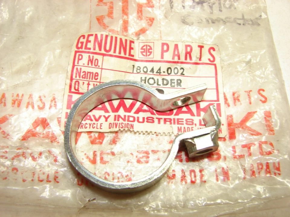 Nuevo de Lote Antiguo Soporte Conector Silenciador Kawasaki KV75 MT1B MT1C MT1 J1 18044-002 ENVÍO RÁPIDO Foto 1 de 1
