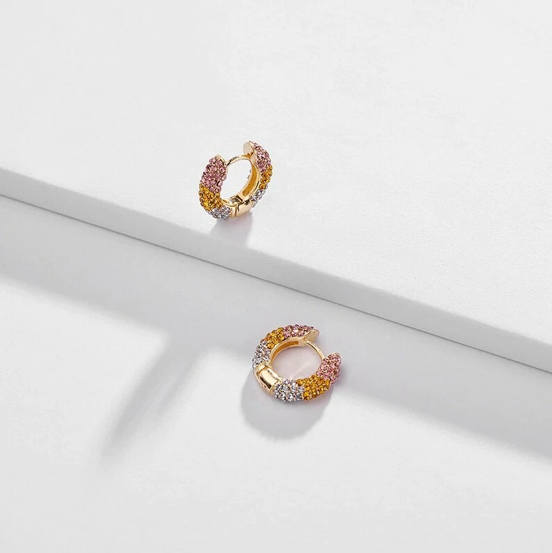 Высокого качества градиент цветной Pave кристалл золото мини серьги пара - Изображение 1 из 1