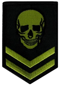 IRON-ON PATCH - GREEN SKULL EMBROIDERED MILITARY SKELETON DEATH EMBLEM EVIL - Picture 1 of 4