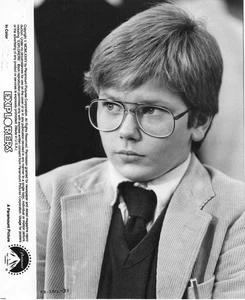 RIVER PHOENIX joven estrella de 1985 película Exploradores ORIGINAL 8x10 foto de prensa - Imagen 1 de 1